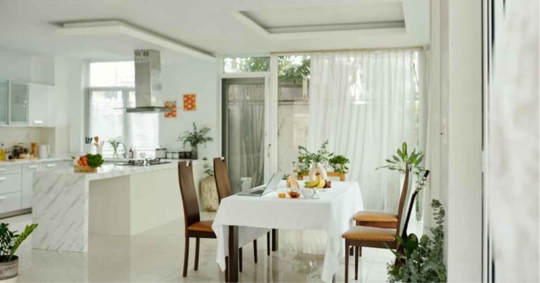 Best Small Dining Tables for Apartments